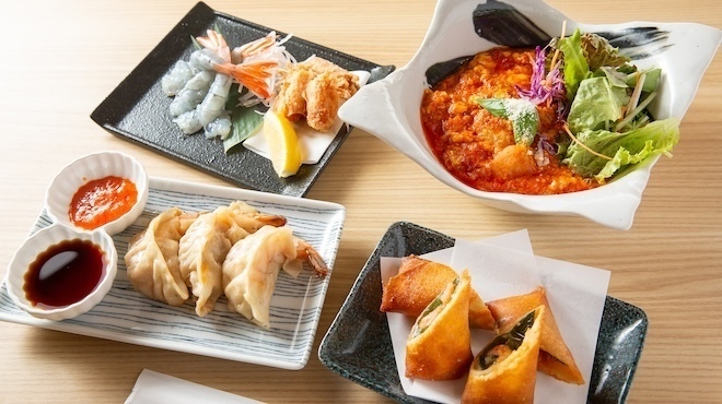 よせみて - メイン写真:自慢のエビ料理