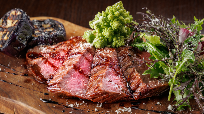 オステリア　オルカドーロ - メイン写真:和牛カイノミのタリアータ　バルサミコソース