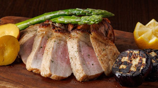 オステリア　オルカドーロ - メイン写真:知多ハッピーポーク　ロース肉のアリスタ