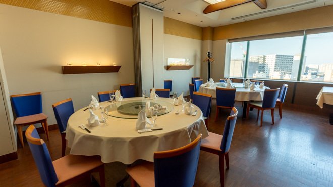 雪園 - メイン写真:個室窓あり　2テーブル20名