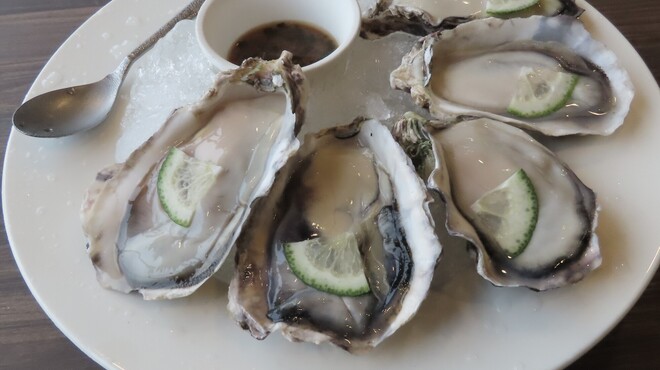 ヘミングウェイ - メイン写真: