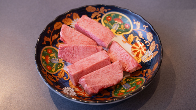 和牛焼肉 ニード - メイン写真:厚切りタン