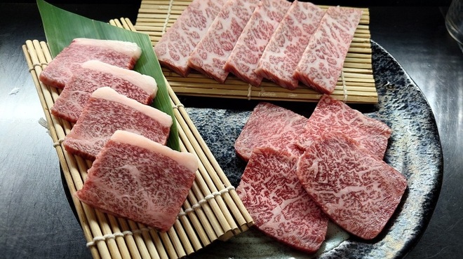 京もつ鍋ホルモン 朱々 - メイン写真: