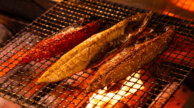 炉端焼き 大衆魚食堂才蔵 - メイン写真:
