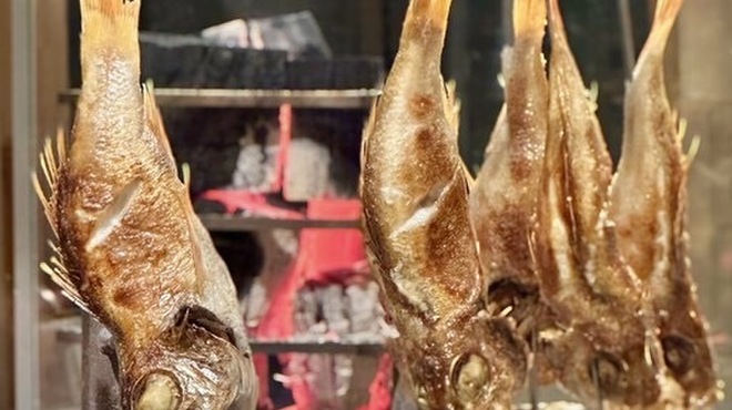 海鮮炭火原始焼き 日本酒 のど黒炭魚 - メイン写真: