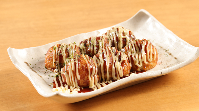 たこ焼きバル 徳次郎 - メイン写真:たこ焼き　6個塩マヨネーズ