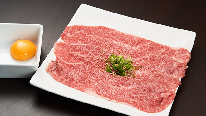 炭火焼肉 ホルモン にく式 - メイン写真: