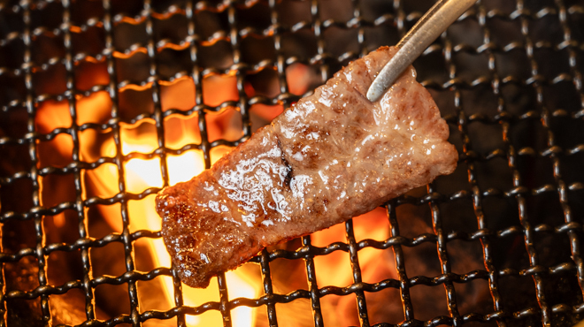 白頭山 - メイン写真:黒毛和牛炭火焼