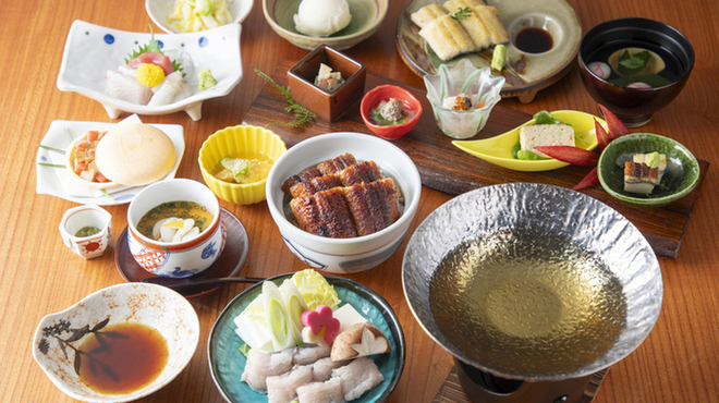 炭焼うな富士 - メイン写真: