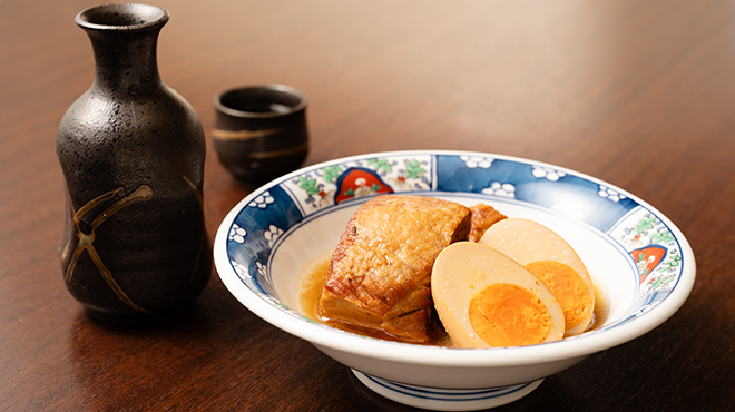 季節料理 湧 - メイン写真:当店自慢の豚角煮