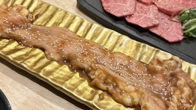 炭火焼肉しんちゃん - メイン写真: