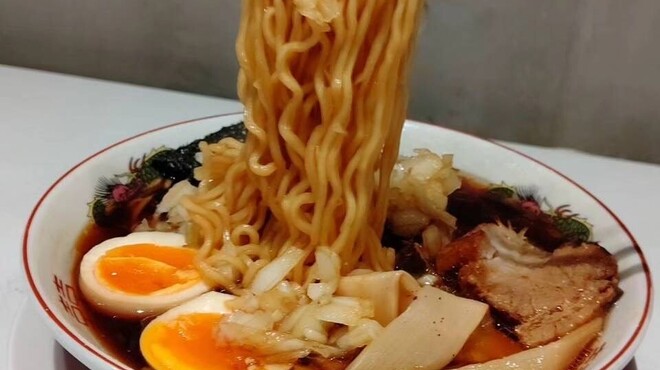 竹岡式ラーメン まる竹 - メイン写真: