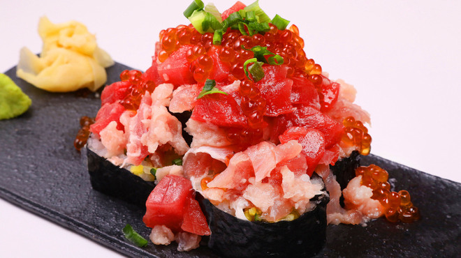 鍋と牡蠣と寿司 痛風屋バル - メイン写真: