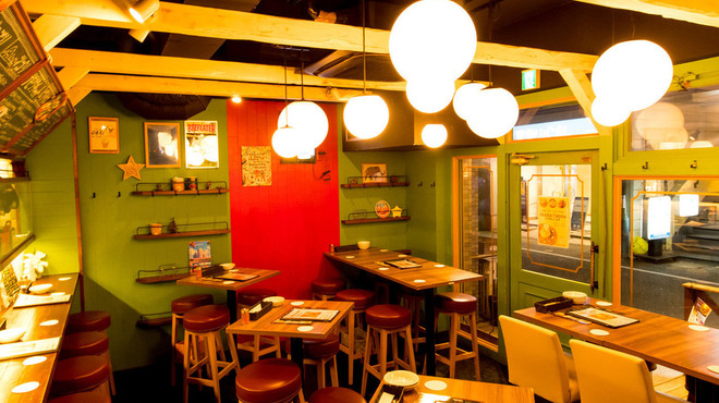 昼はスパイスカレー夜はチーズ&ワインバル アチャパンナ - メイン写真: