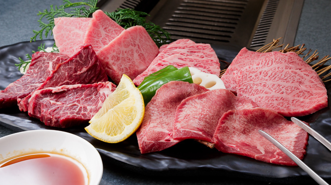 大邱家 - メイン写真:和牛特上赤身セット（上塩タン・極上カルビ・極上ロース・上ハラミ・クラシタ）