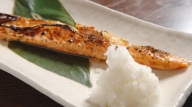 Aburien - 料理写真:名物！鮭ハラスの西京焼き　580円