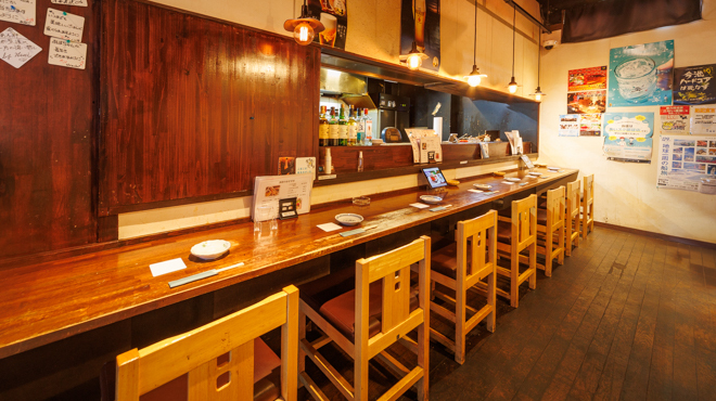 居酒屋 ホタル - メイン写真:1F　カウンター席