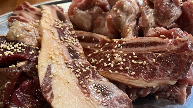 焼肉・ホルモン名嘉真 - メイン写真: