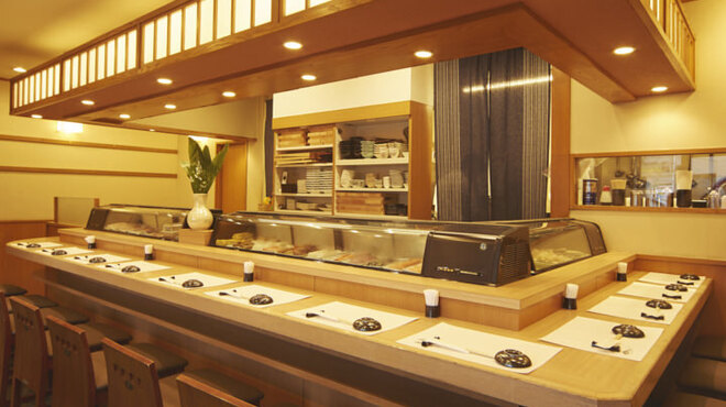 地魚・酒・肴 一九 - メイン写真: