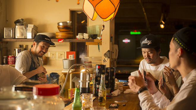 Barラウンジ 堀江卓球部 - メイン写真: