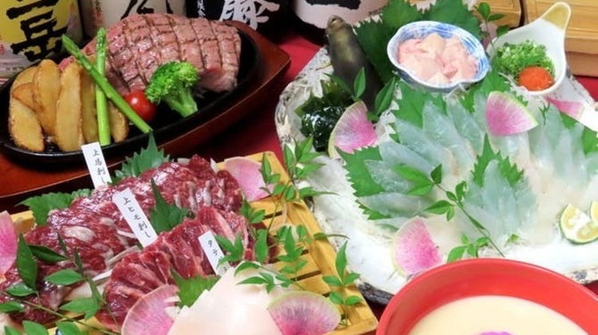 馬刺し&焼き鳥 えびす門 - メイン写真: