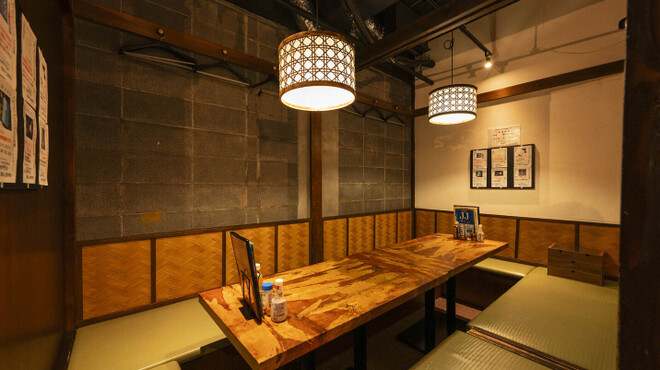 炉端とおでん きょうすけ - 内観写真: