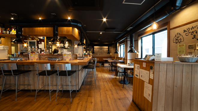 牛の助 肉之進 タンジロウ - メイン写真:内観全体