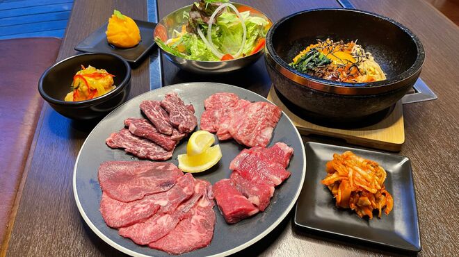 Wagyu And Steak HAYA - メイン写真: