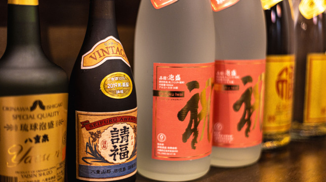 沖縄居酒屋ゆたしく - メイン写真: