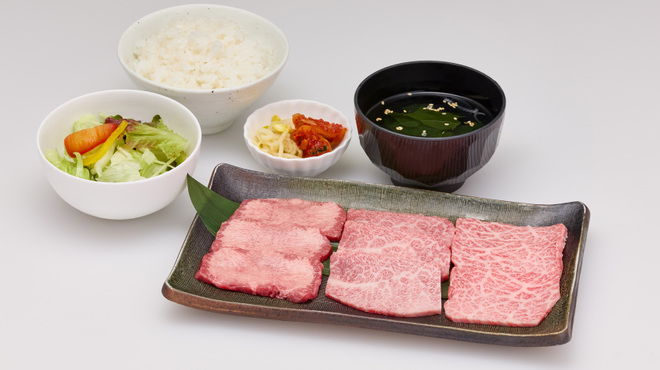 焼肉せんりゅう - メイン写真: