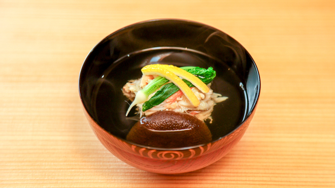 お料理 加瀬 - メイン写真:タガアシガニ真丈