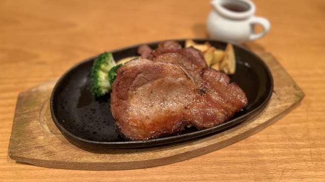 潮騒料理 哉吉 - メイン写真: