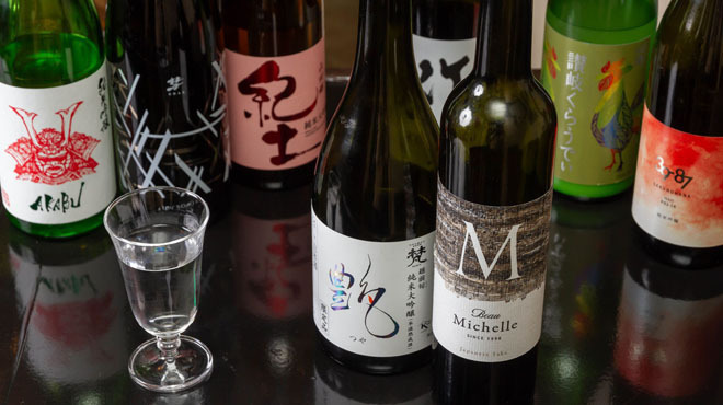 サケノサカナハル - メイン写真:日本酒複数