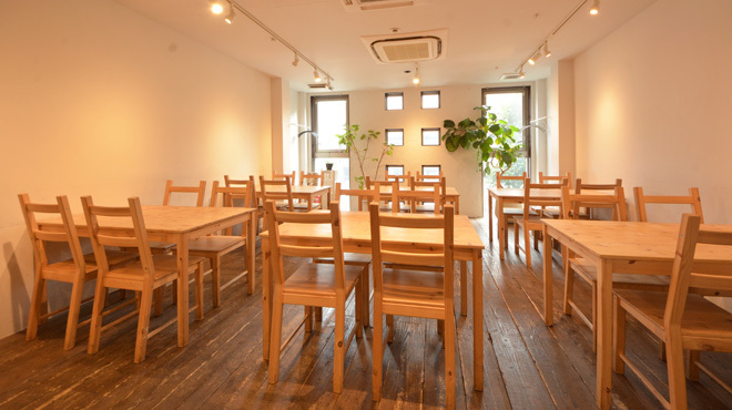 おばんざい割烹 巡る - メイン写真:二階テーブル