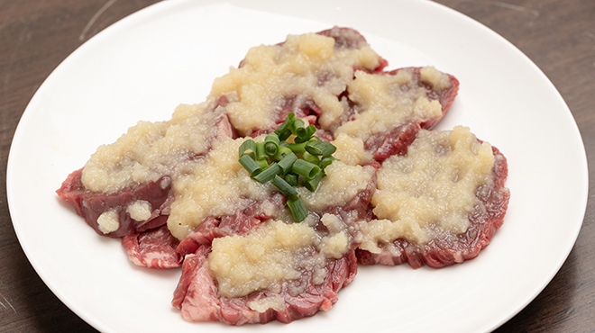 名代!門仲　焼肉てっちゃん - メイン写真:ニンニク　ハラミ