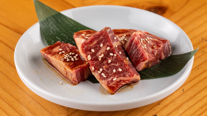 炭火焼肉 筵 - メイン写真:上ハラミ