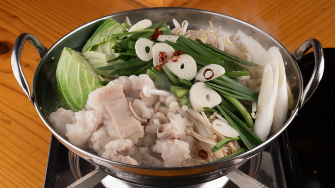 炭火焼肉 筵 - メイン写真:モツ鍋