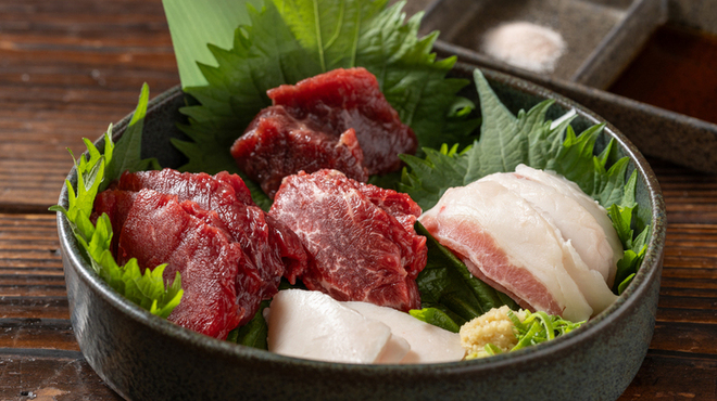 馬肉料理専門店 馬郎 - メイン写真: