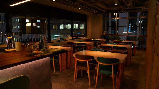 牡蠣屋 Wine&Sake 居酒屋 - メイン写真: