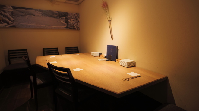 やきとり稲田 - メイン写真:個室