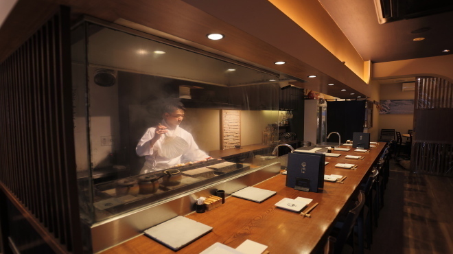 やきとり稲田 - メイン写真:全体