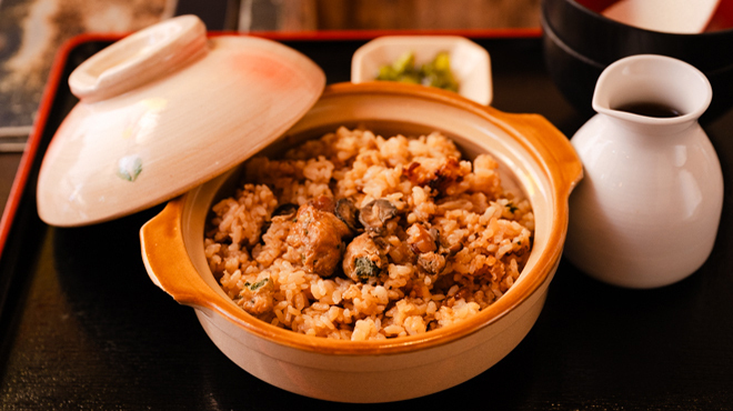 牡蛎処 桝政 - メイン写真:土鍋牡蠣飯（2人前）