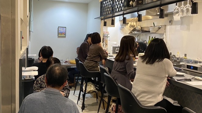 RESTAURANT DEUX VISAGES - 内観写真: