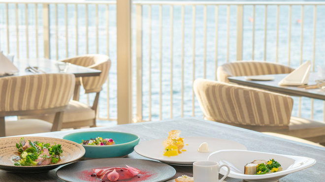 THE HARBOR TERRACE Restaurant - メイン写真: