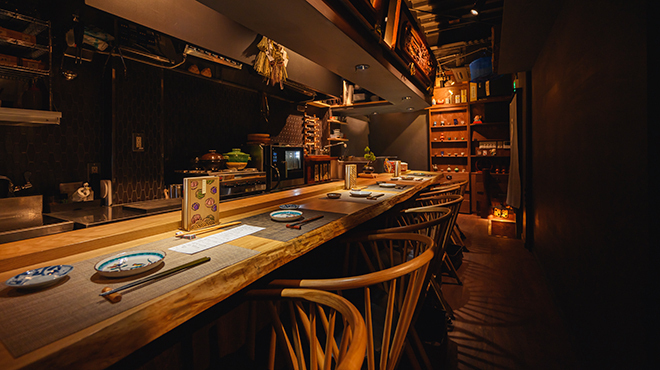 お猪口 - メイン写真:カウンター席