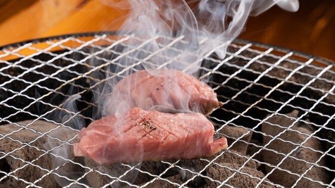 炭火焼肉 筵 - メイン写真:
