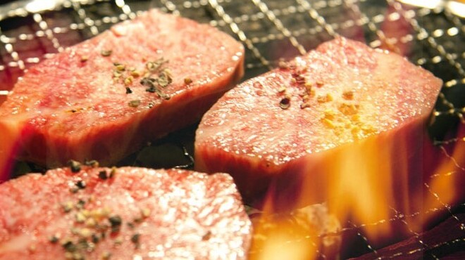 炭火焼肉 筵 - メイン写真: