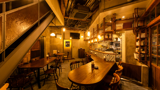 ネオ大衆居酒屋ロータス - メイン写真: