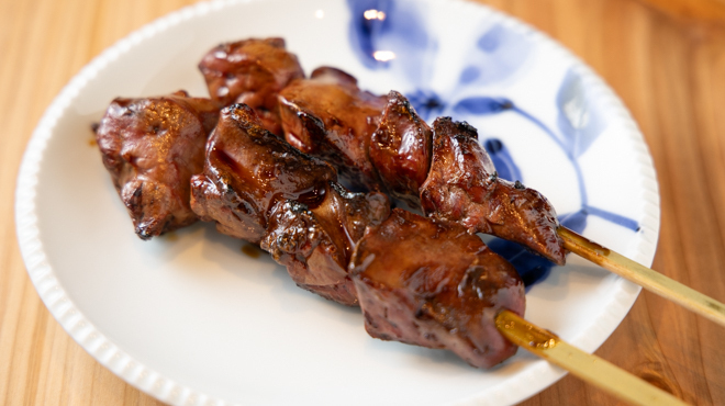 焼鳥 虎忠 - メイン写真:お店で1番人気のレバー