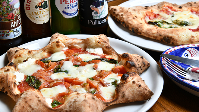 Pizzeria IL Porto - メイン写真:手作りドンペッペ　奥がカンピオーネ